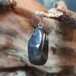 Darujte přívěsek z Hematitu, kamene krve