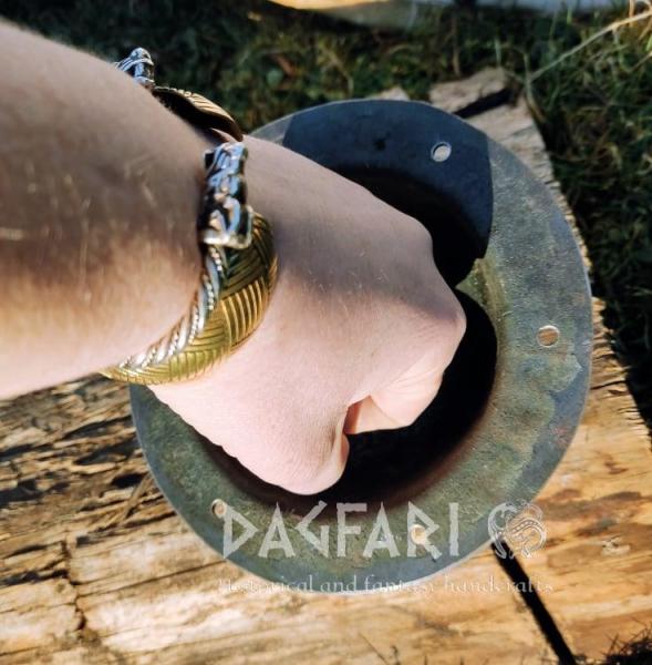 Forged UMBO shield puck - small - honest Czech product