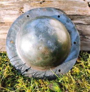 Forged UMBO shield puck - small - honest Czech product