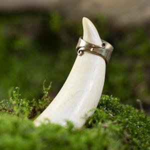 Brass hand wrought ring with pattern Snowflake 2