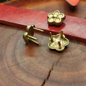 Dekorative Gürtelbeschläge aus Messing Blume 2