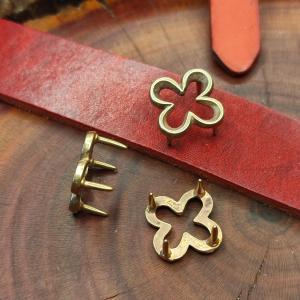 DECORATIVE BELT MOUNTS High medieval Brass decorative belt fittings Four-leaf clover 2