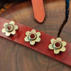 DECORATIVE BELT MOUNTS High medieval Brass decorative belt fittings Daisy