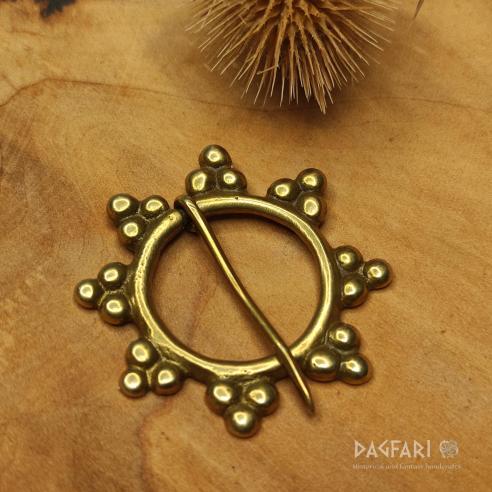 Decorative annular brooch for medieval clothing - Lucille