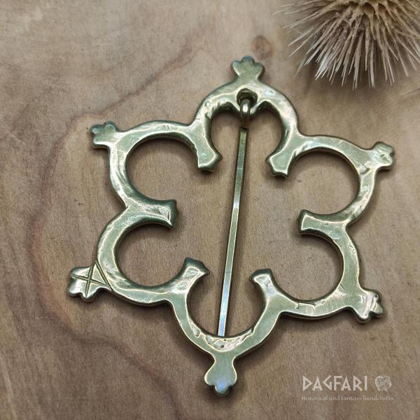 Eliška - Větší ozdobná spínací brož na středověký kostým