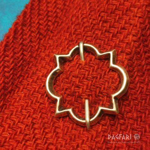 Eva - Oblíbená postříbřená replika brože pro vrcholný středověk