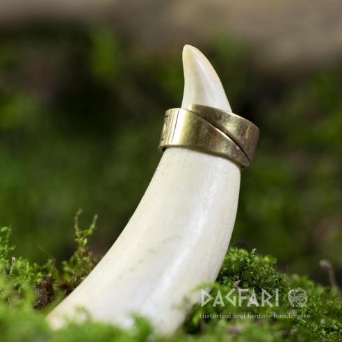 Ring mit Runen von Gottes Hilfe - Messing