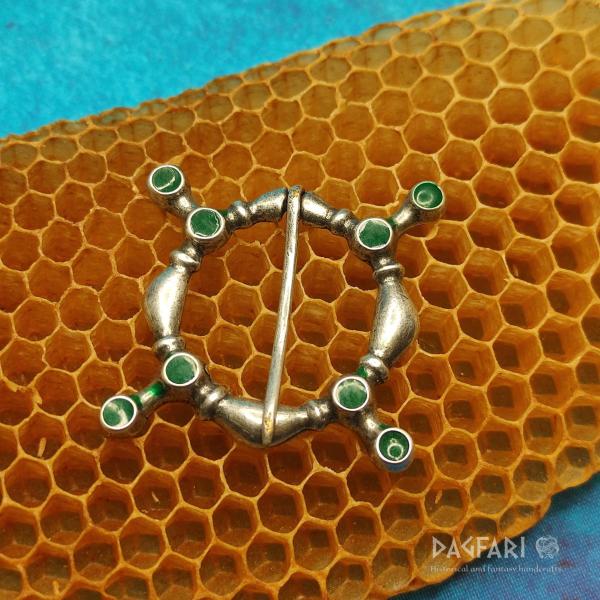 Filip - Postříbřená ozdobná spínací brož na tuniku, zelený email