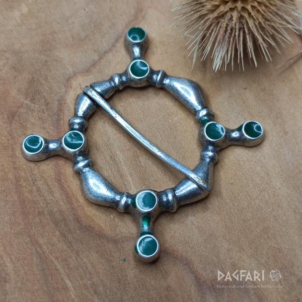 Filip - Postříbřená ozdobná spínací brož na tuniku, zelený email