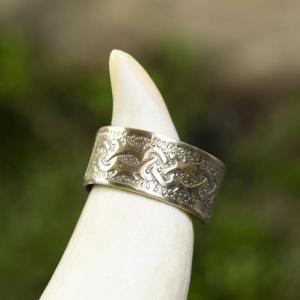 Hand wrought brass ring with knotted roots motif