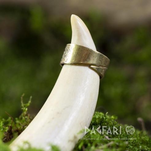 Hand wrought brass ring with knotted roots motif