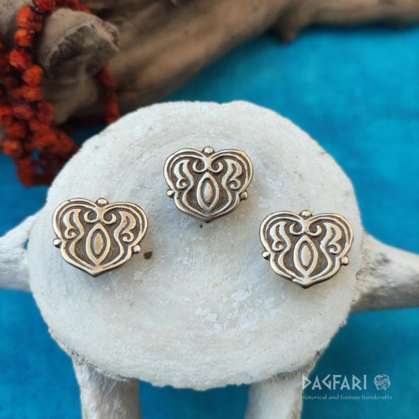 Opaskové kování, zdobení na opasek - Srdce z Kyjevské Rusi