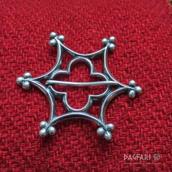 Decorative silver plated ringbrooch for medieval clothing - Uta