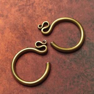 Záušnice - Slovanský dámský šperk, historická ozdoba na čelenku - střední, bronz, 1 kus