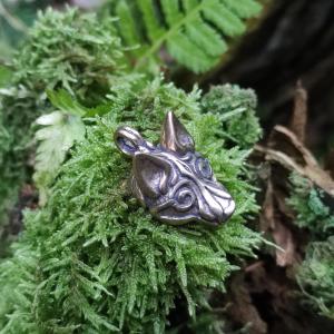 Small bronze wolf Geri, original pendant of artistically crafted wolf head 2