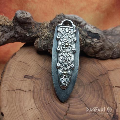 VIKING Flint, Doppelseitig Replik, zeremonieller Feuerstahl - Versilbert Praktischer Schmuck