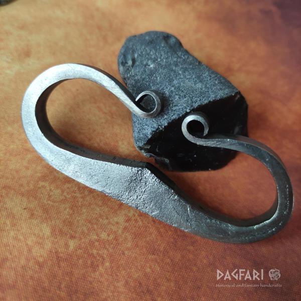 Flint - Feuerstahl Typ C mit Voluten - universelle Form für mehrere Jahreszeiten und Standorte