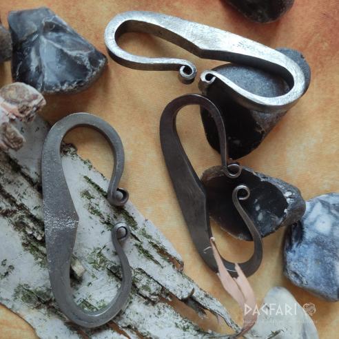 SET Flint - Feuerstein + Feuerstahl Typ C mit Voluten - universelle Form für mehrere Jahreszeiten und Standorte