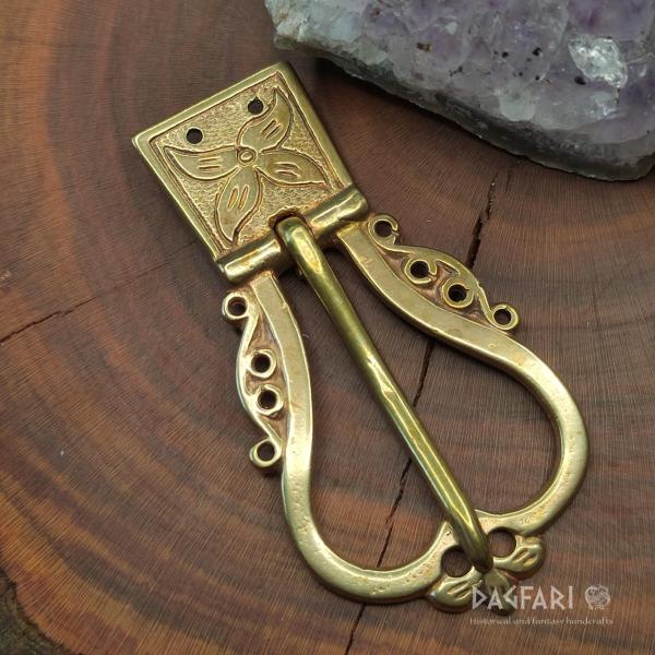 KAREL 1390 - 1420, Decorated lyre shaped buckle and on (silk) belt, High Middle Ages