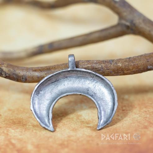 Moderne Lünette, Lunice mit keltischer Spirale