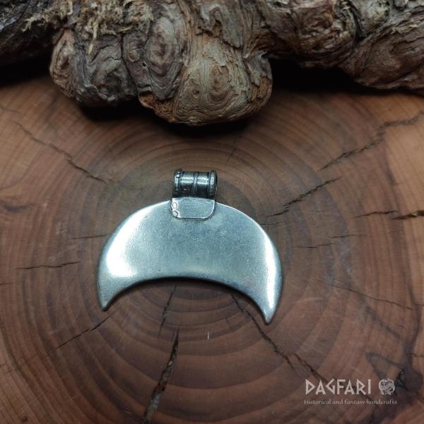 Großmährische Silberlünette mit Tschechischer Granat, Mond mit Edelsteinen Almandin, Ag 925/1000