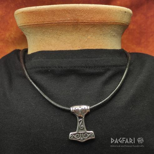 TINA - Kleiner Thors Hammer aus glänzendem Stahl