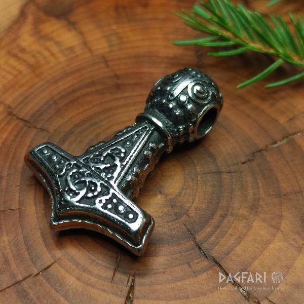 CHRIS - Thor's hammer inspired by Norse mythology