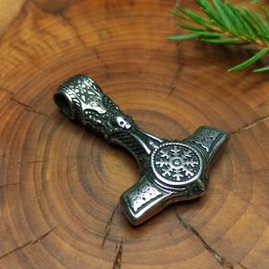 SIGURD - Thor's hammer and the symbol of Aegishjalmur, Helmet of Awe