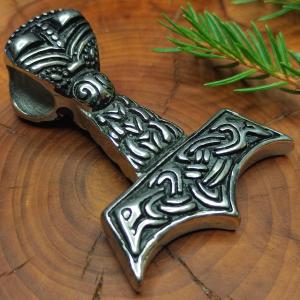 FAFNIR - Thor's hammer and the fire-breathing dragon