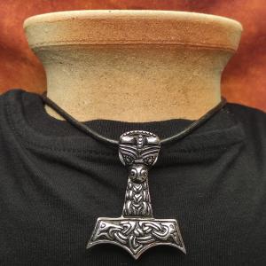 FAFNIR - grosse Thors Hammer und der feuerspeiende Drache 2