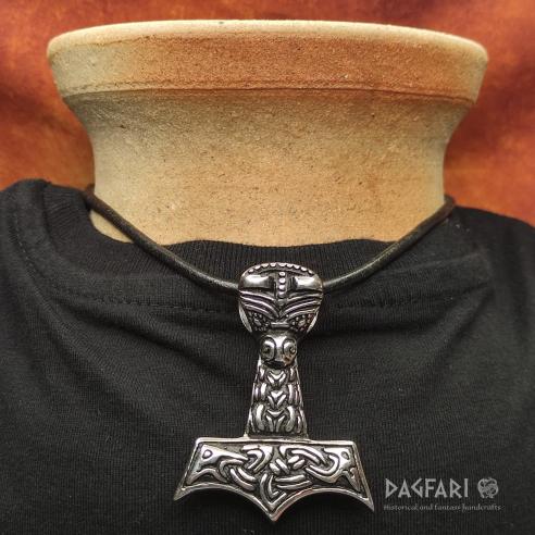 FAFNIR - grosse Thors Hammer und der feuerspeiende Drache