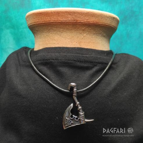 Protective symbol VALKNUT - Thunder Axe - Steel with patina