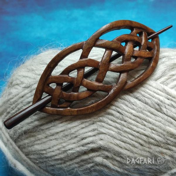 UNA Dřevěná oblouková ,,D" spona do vlasů, s jehlicí skrz drdol