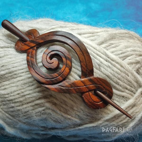 LUAG Wooden arched ,,D" hairpin, with needle through chignon
