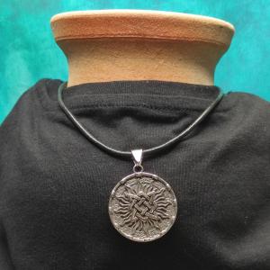 Medailon SVAROG - slovanský symbol boha ohně a kovářů 2