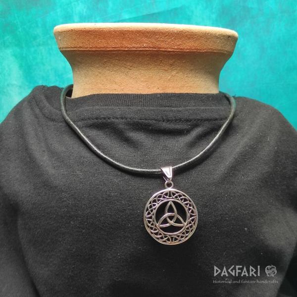 CELTIC Prořezávaný kelstký uzel, trikvetra