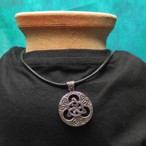 CELTIC Celtic knitting Trikvetra, pagan symbol, triune 2