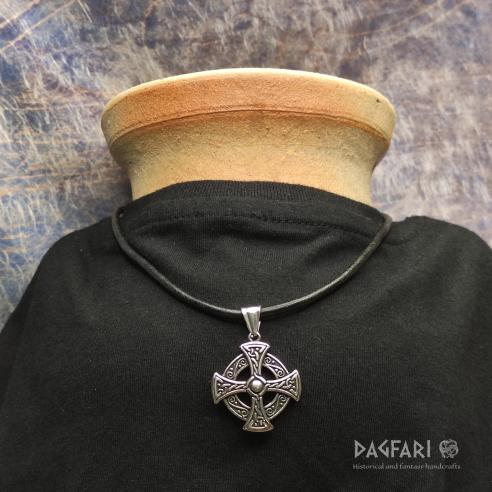 CELTIC Rovnoramenný sluneční keltský kříž s pletenci