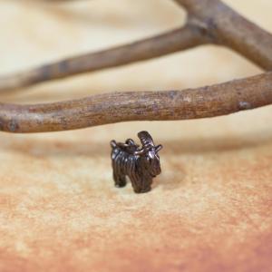 Amulet Kozel - cínový přívěsek kozlík s bronzovou patinou 2