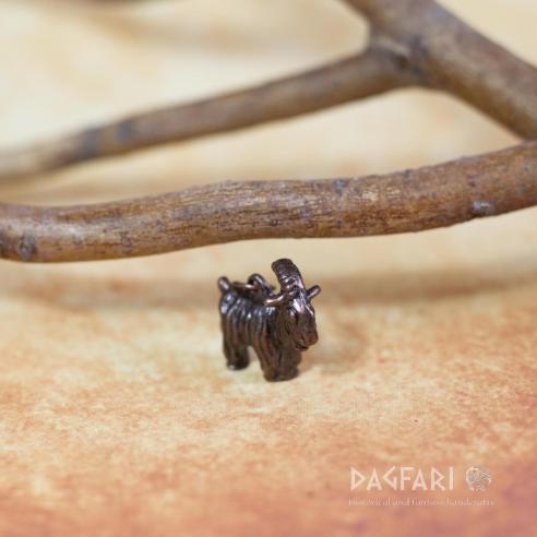 Amulet Kozel - cínový přívěsek kozlík s bronzovou patinou