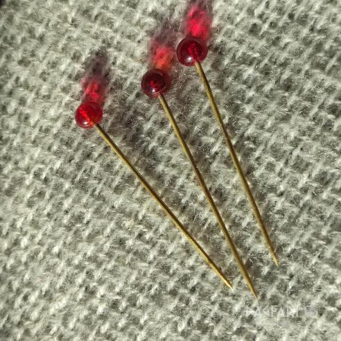 ALMANDIN Handmade red pin with glass head