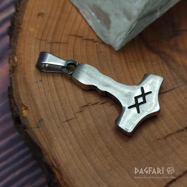 INGUZ Thor's hammer with dragon braids, triquetra and fertility rune