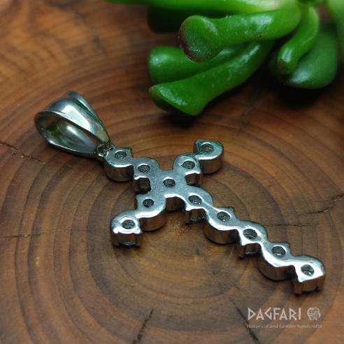 Wunderschönes modernes Kreuz mit klarem Zirkonia