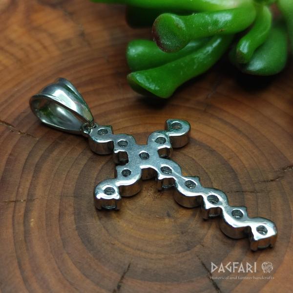 Wunderschönes modernes Kreuz mit klarem Zirkonia