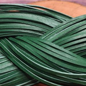 GREEN DARK rich dyed leather - solid leather cord  green 2