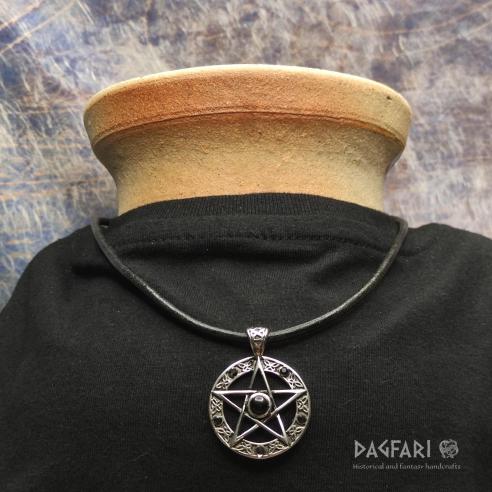 PENTAKL pro čarodějky, menší, černé gemy