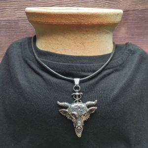 Amulett BAPFOMET Ziegenbockkopf mit Pentagramm 2