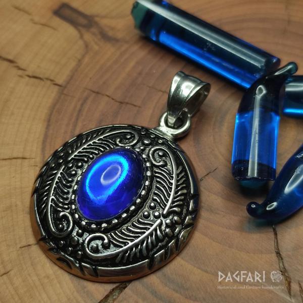 Secesní UPÍŘÍ MEDAILON s modrým kamenem