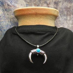 BLUE Indian amulet BULL'S HORNS (crescent moon, lunette) 2