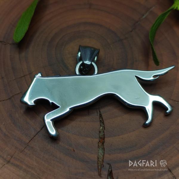 RUNNING WOLF - pendant the body of the beast from mythical braids